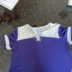 Girls Love, Fire Shirt